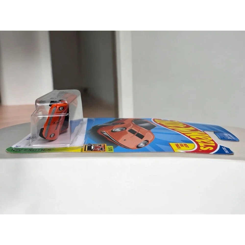 2022 Hot Wheels HW EXOTICS 5/10 '71 Lamborghini Miura SV 202/250 (Orange)